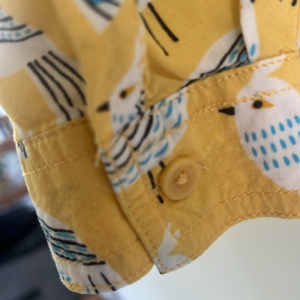 Beachlunchlounge Yellow Bird Pattern Lighweight Button Up LS shirt Sz small - Picture 5 of 10